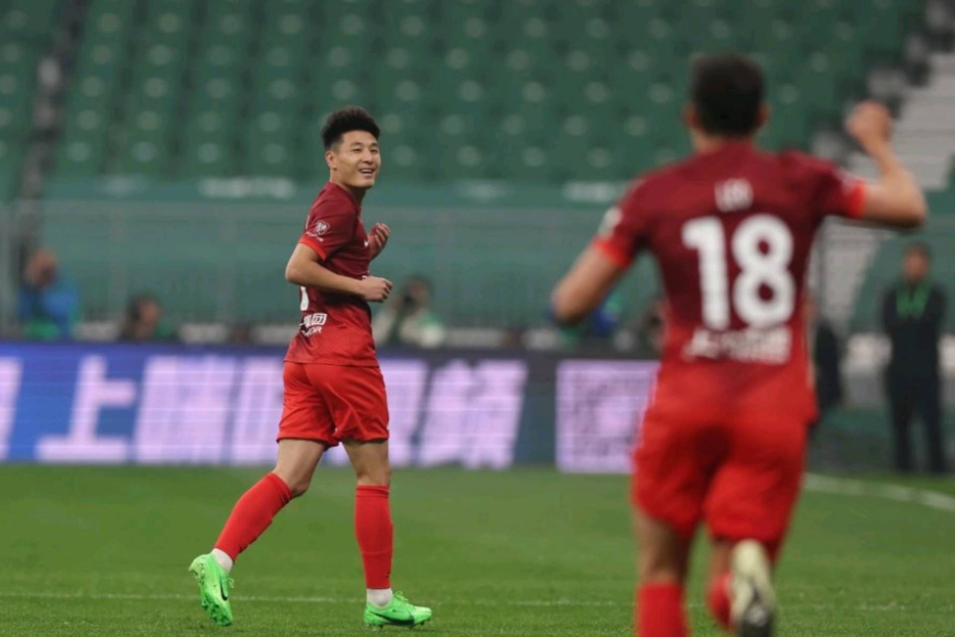 上海海港成为本场最大亮点,欧洲杯瞬间破防,碾压的简单介绍 上海海港成为本场最大亮点,欧洲杯瞬间破防,碾压的简单介绍