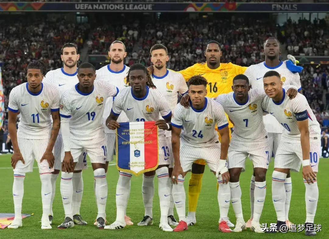 包含法国国家队连续胜出,晋级欧预赛四强的词条 包含法国国家队连续胜出,晋级欧预赛四强的词条