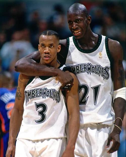 雄鹿又起奏凯歌,主宰常规赛如鱼得水的简单介绍 雄鹿又起奏凯歌,主宰常规赛如鱼得水的简单介绍