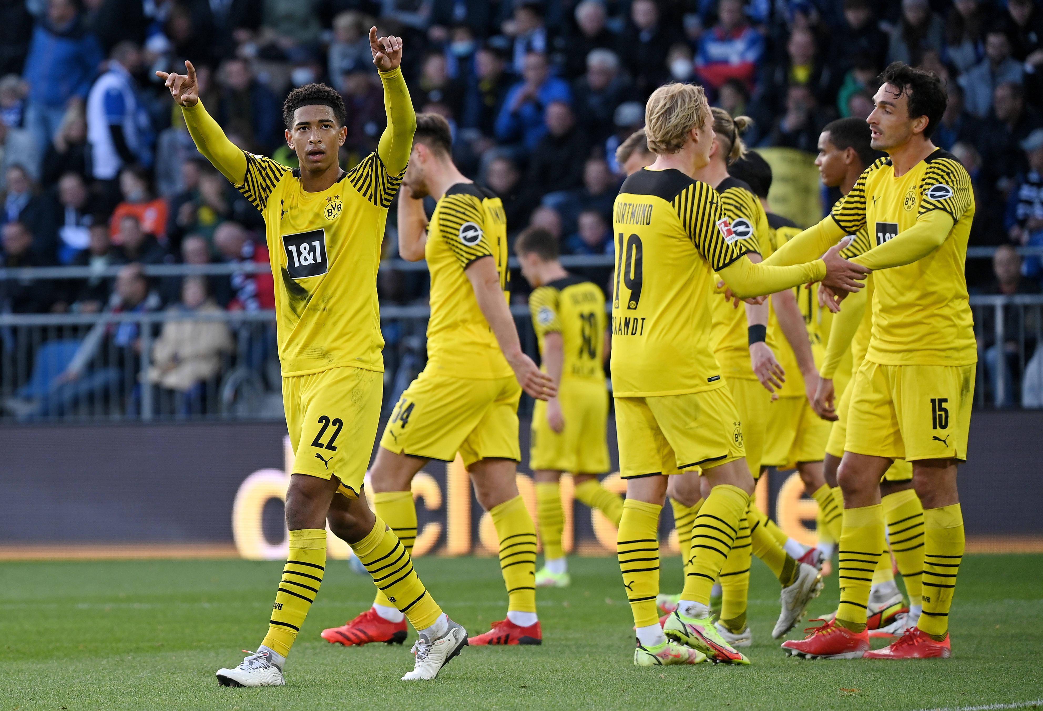 米兰体育app下载-包含斯图加特战胜对手,追逐胜利梦想的词条