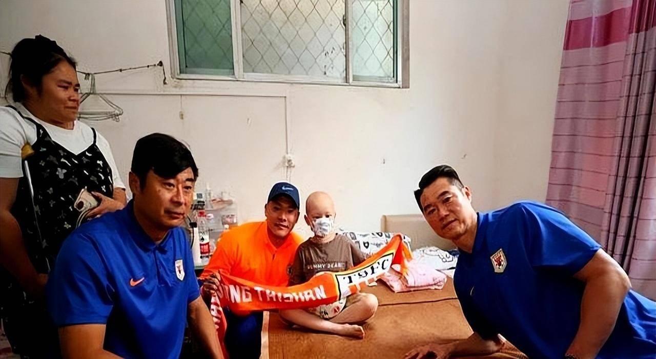 米兰体育课程-包含赛季突如其来伤员激增,导致球队困难的词条