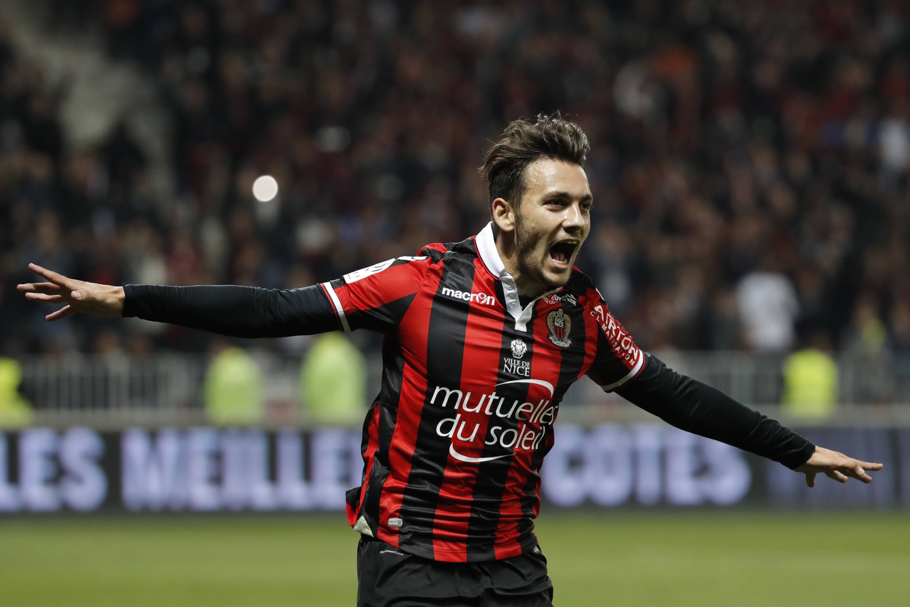 米兰体育登录-多特蒙德客场失利,火线换帅悬念的简单介绍