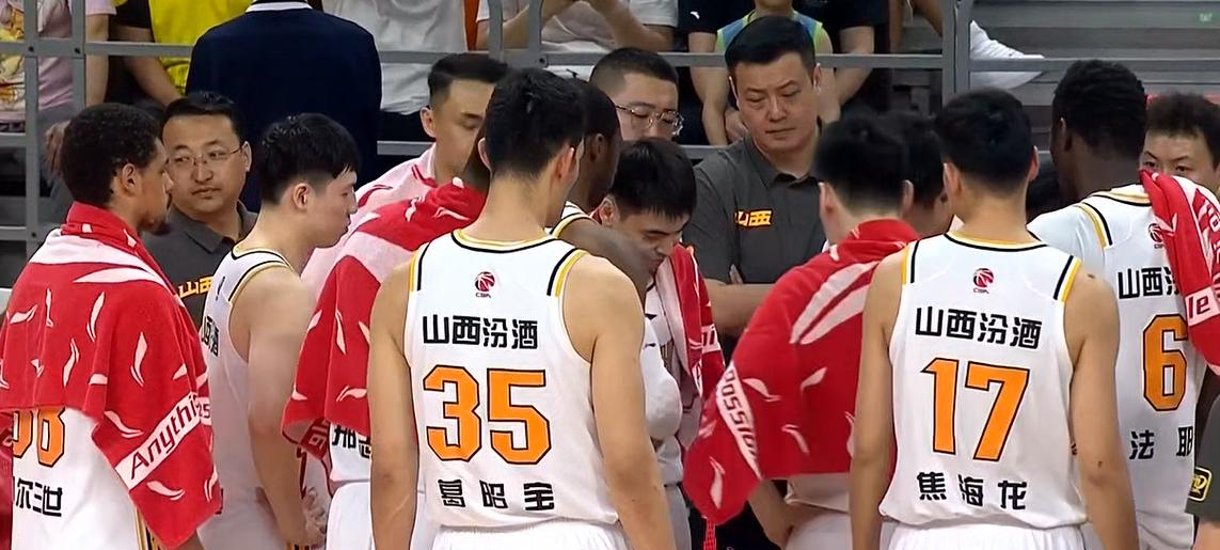 包含山西男篮全队发挥亮眼,冲刺常规赛前四的词条