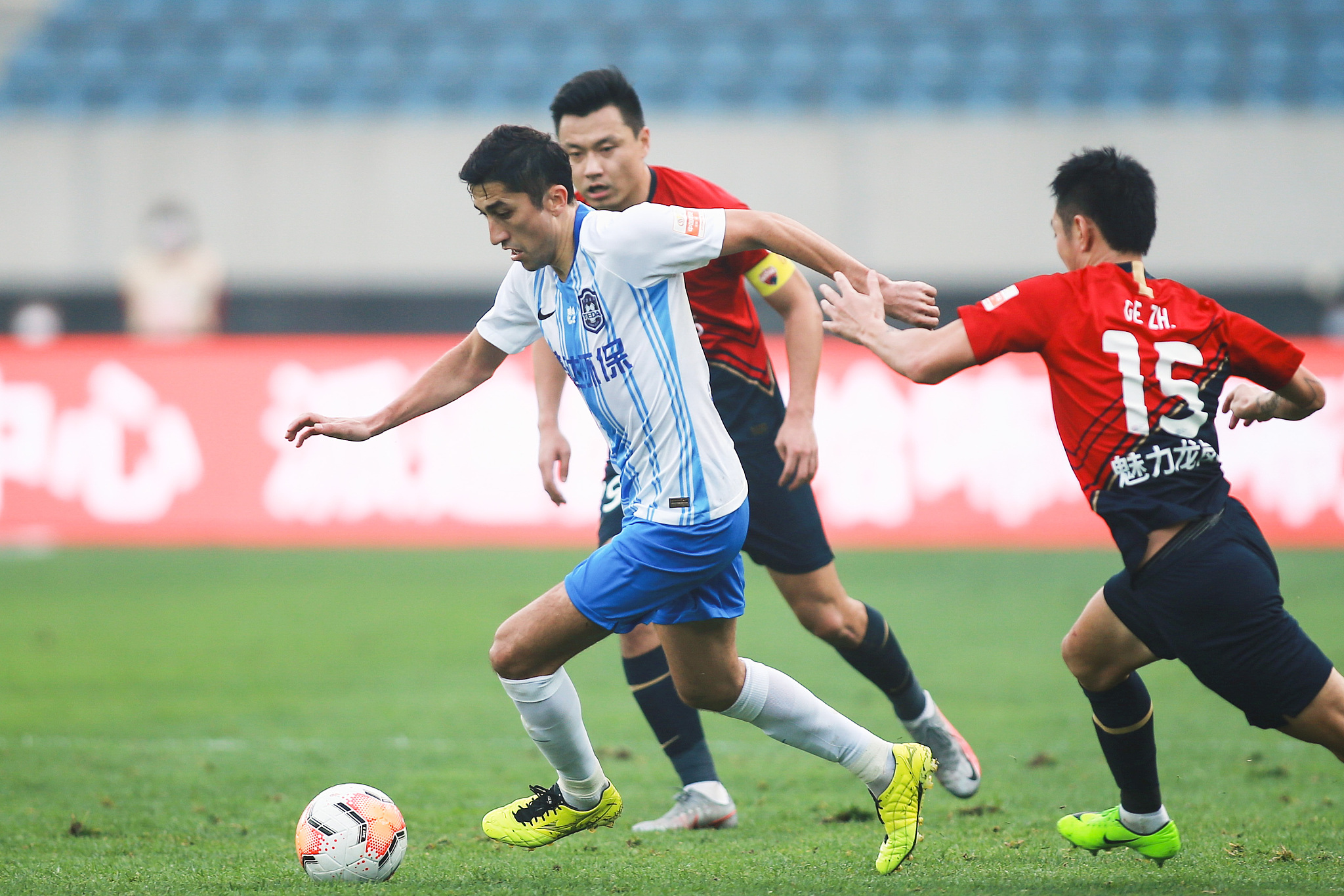 富德主场击败泰达,顺利保级形势的简单介绍 富德主场击败泰达,顺利保级形势的简单介绍