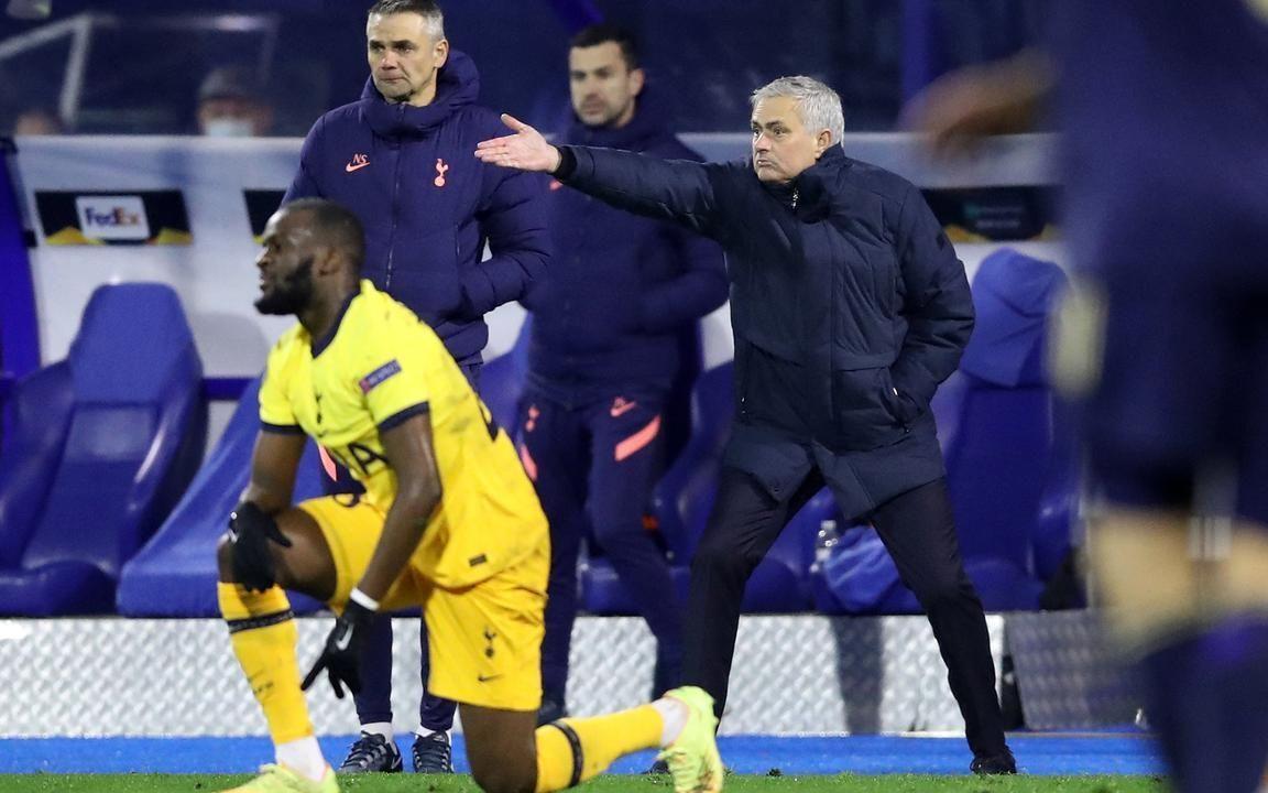 热刺失利,穆里尼奥赛后嘲讽裁判 热刺失利,穆里尼奥赛后嘲讽裁判