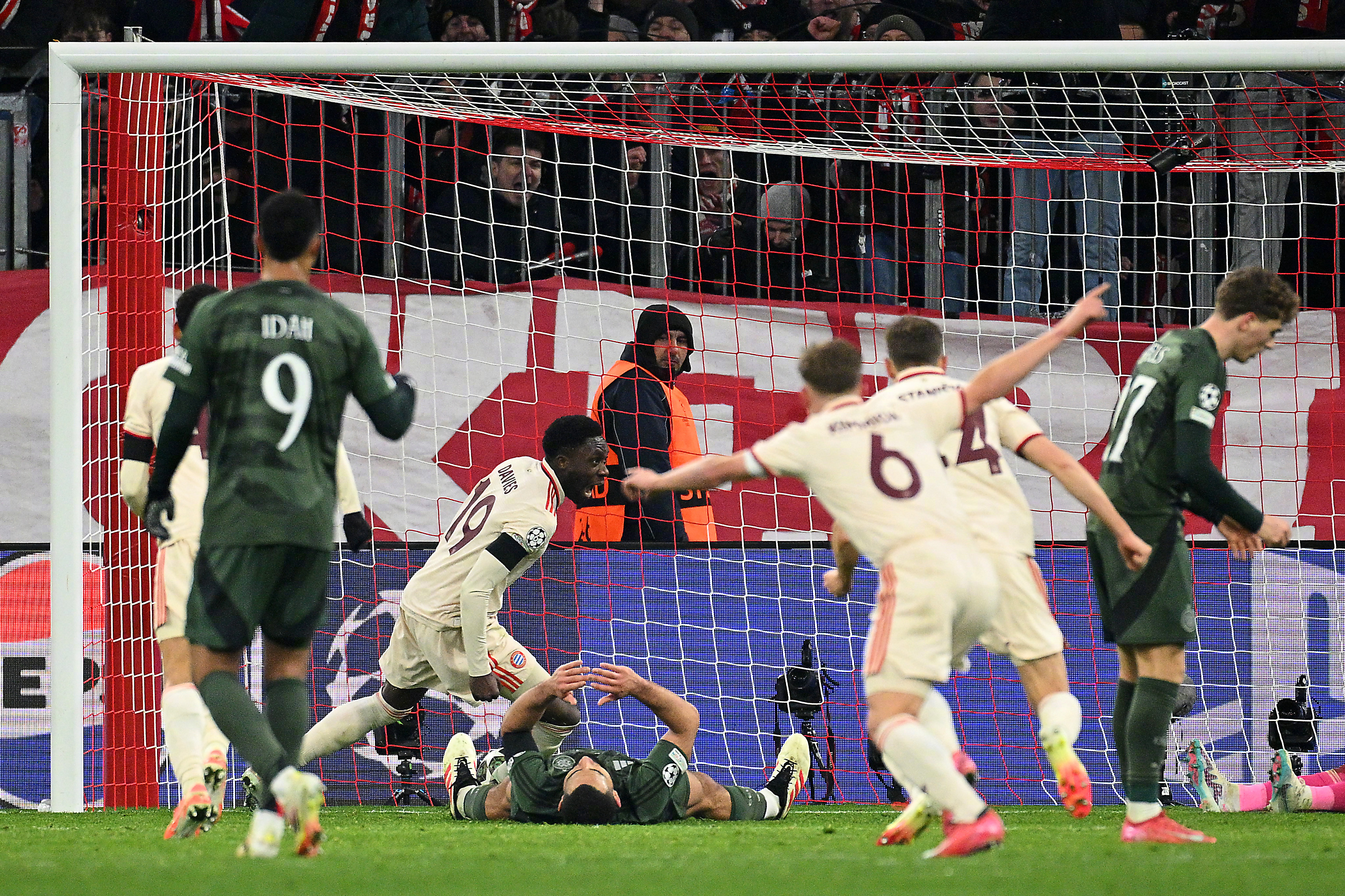 切尔西惊险晋级,英勇晋级欧冠淘汰赛 切尔西惊险晋级,英勇晋级欧冠淘汰赛