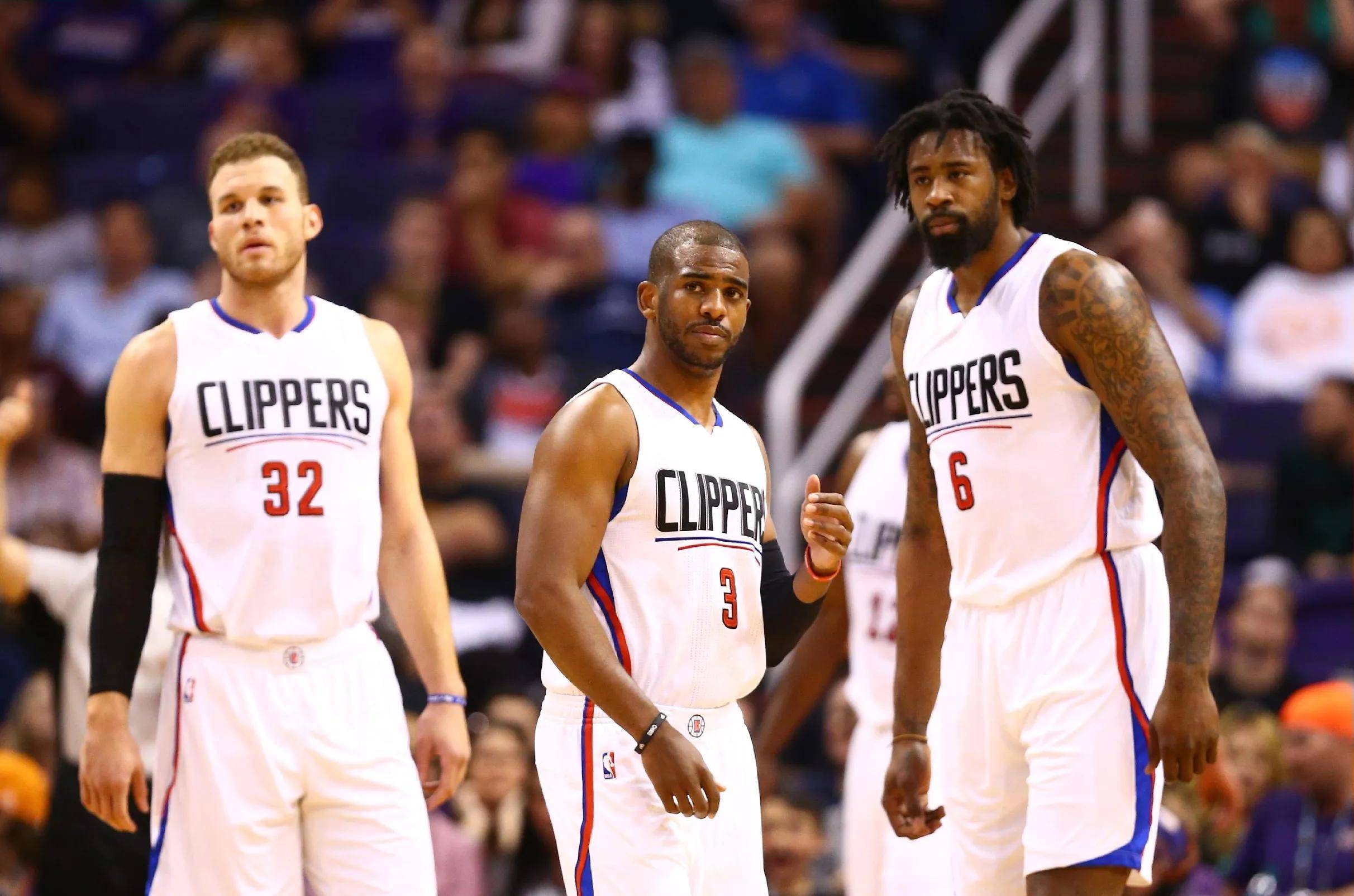 太阳队年轻球员崭露头角,在场上展示实力的简单介绍