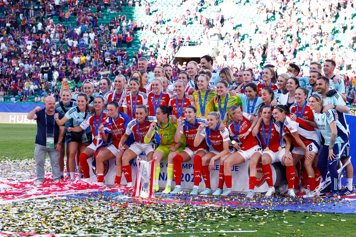 欧洲豪门踢球狂欢持续进行中的简单介绍 欧洲豪门踢球狂欢持续进行中的简单介绍