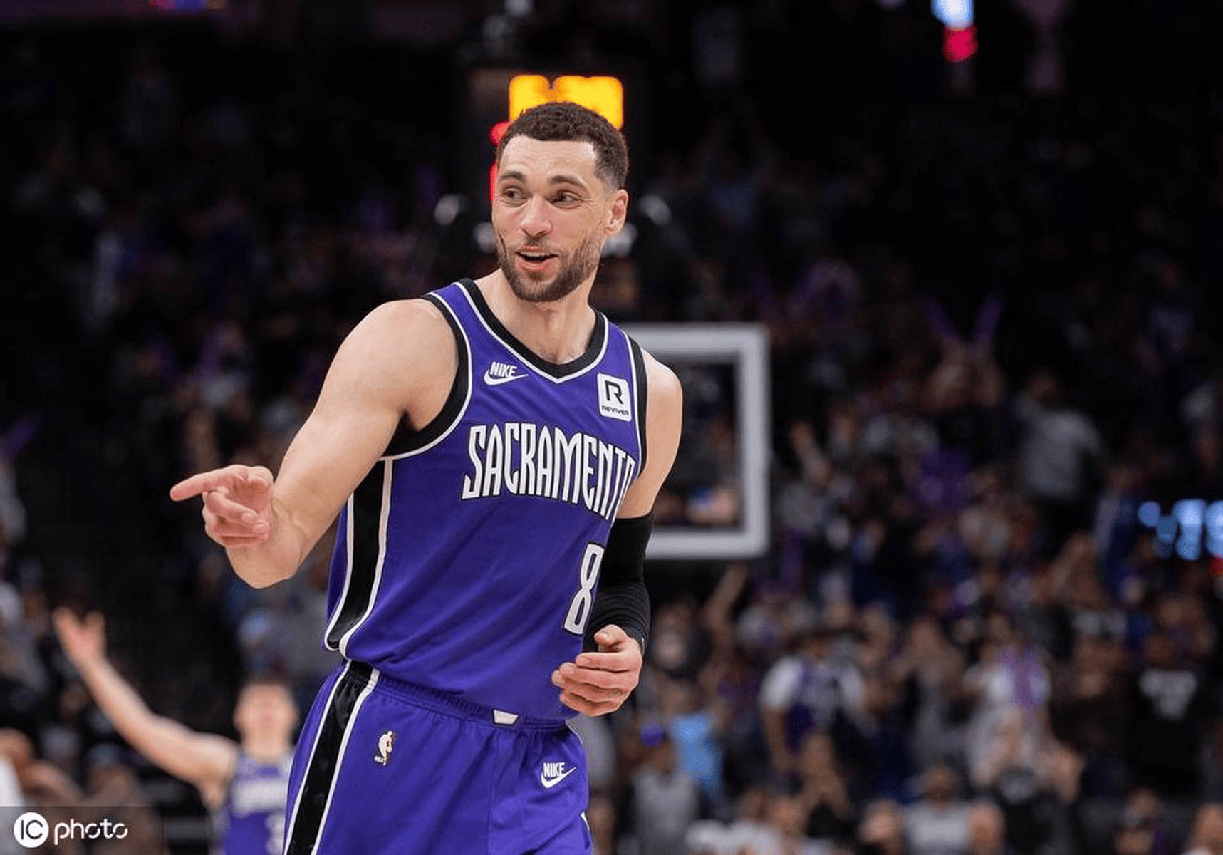 米兰体育娱乐-骑士主场胜掘金,拉文多次绝杀,带领球队斩获胜利的简单介绍