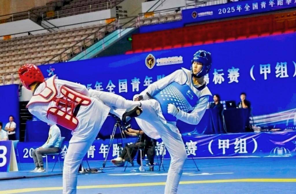 米兰体育中国官网-跆拳道搏击激烈,中国跆拳道队克服困难