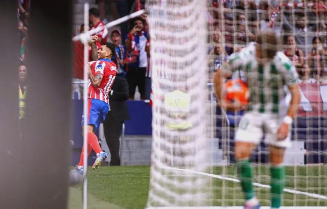 关于皇家贝蒂斯大胜，逼近前十位置的信息